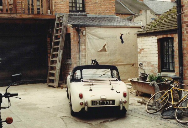 deVOL-kitchens-blog-Paul OLeary-A Guide to Entrepreneurship-cat-Frogeye-car-classic-vintage