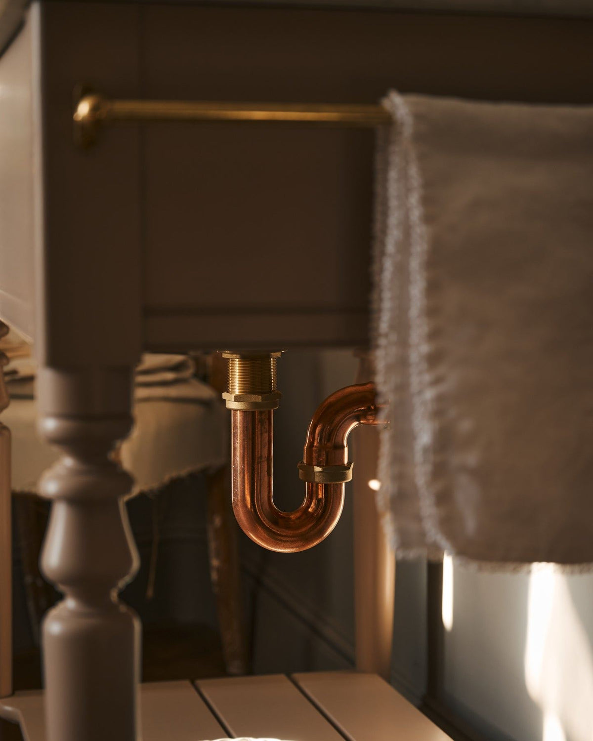 The Victorian Washstand with Mixer Tap - Twin, Princelet Pink, Carrara Marble Worktop TEST