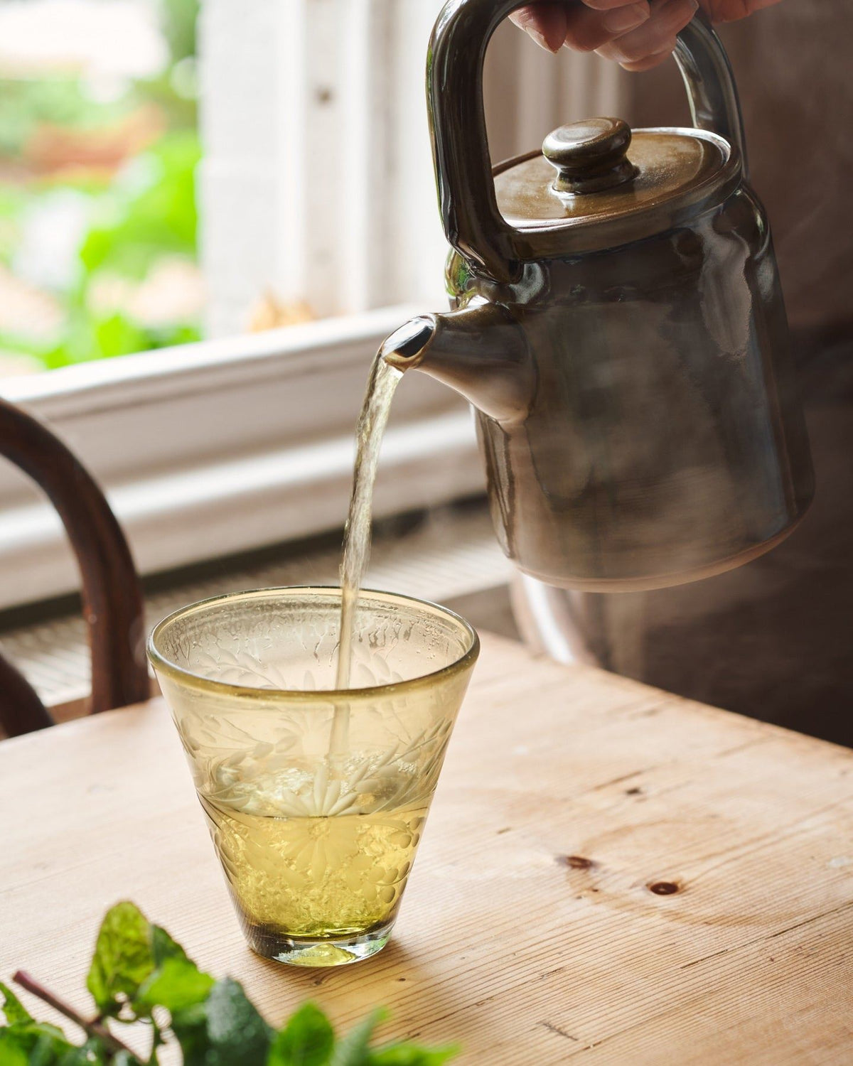 The Amber Glaze Teapot TEST