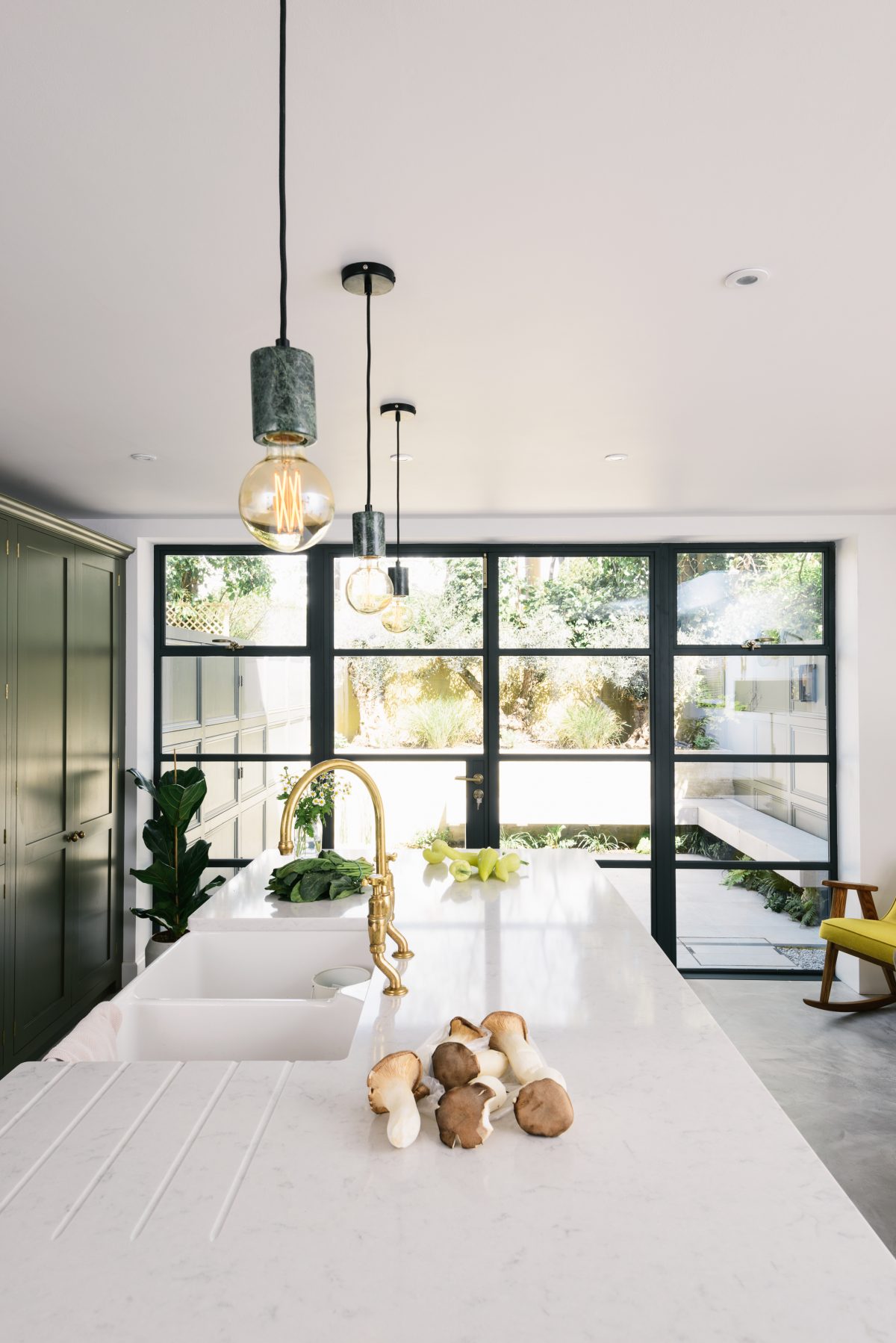 This family chose 'Lagoon' Silestone for it's uber hard-wearing properties