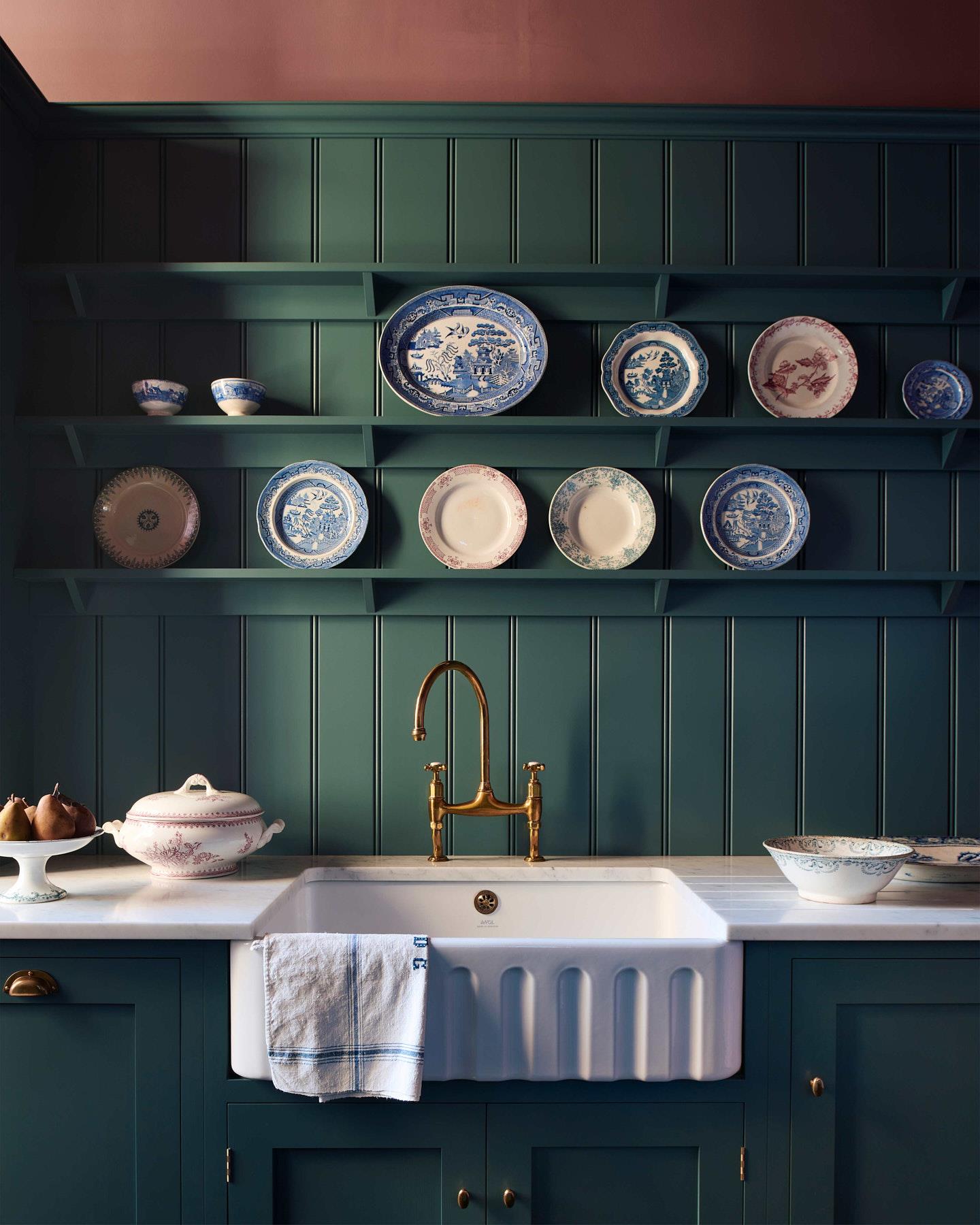 deVOL 800 Single Fluted Belfast Sink