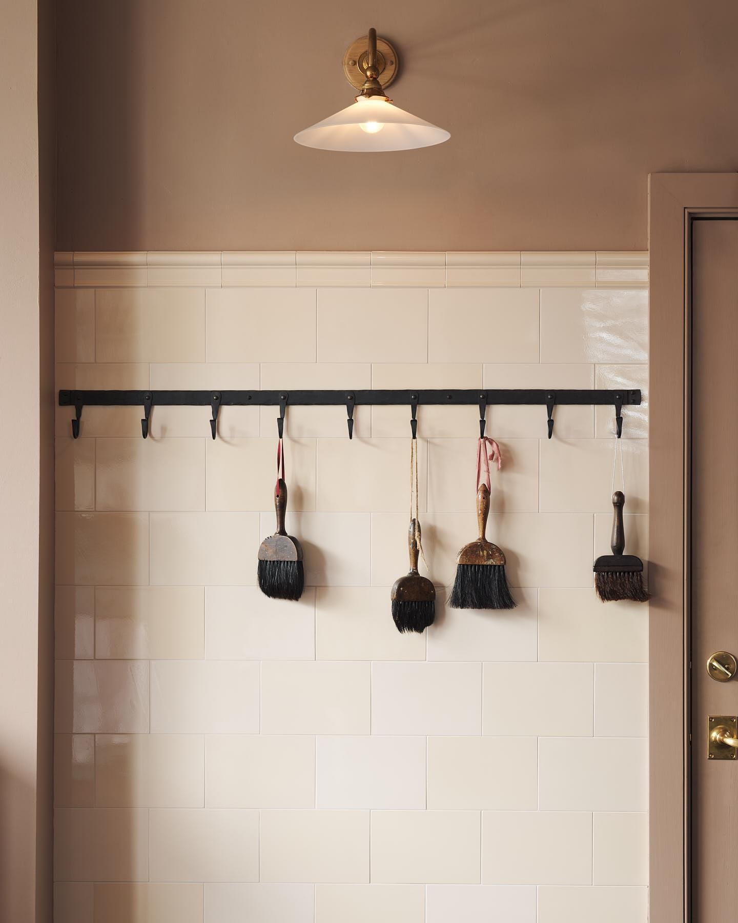 27" Iron Hook Rack (6 Hooks)