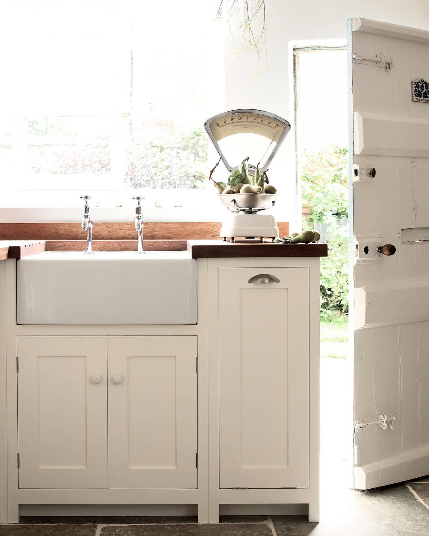 deVOL Chrome Mayan Taps