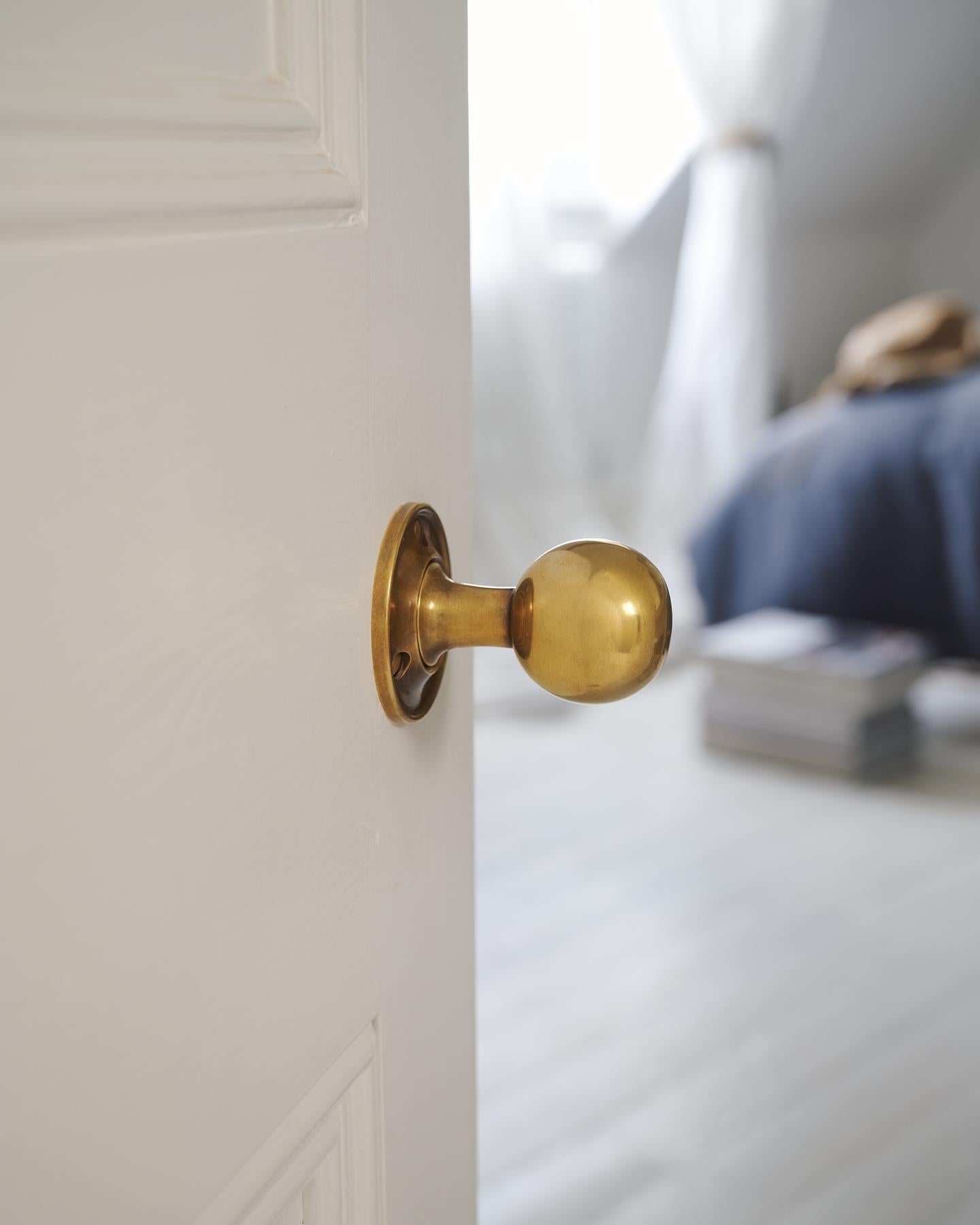 The Clarice Doorknob with Romilly Backplate