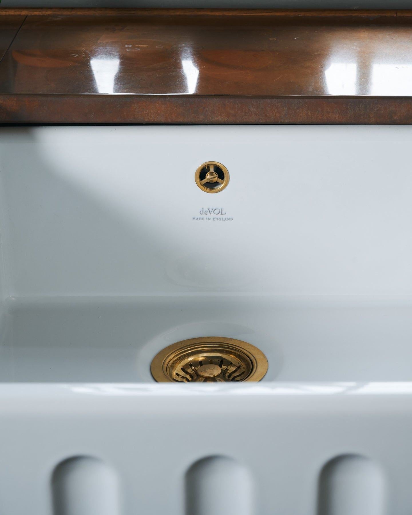 deVOL 1000 Double Fluted Belfast Sink