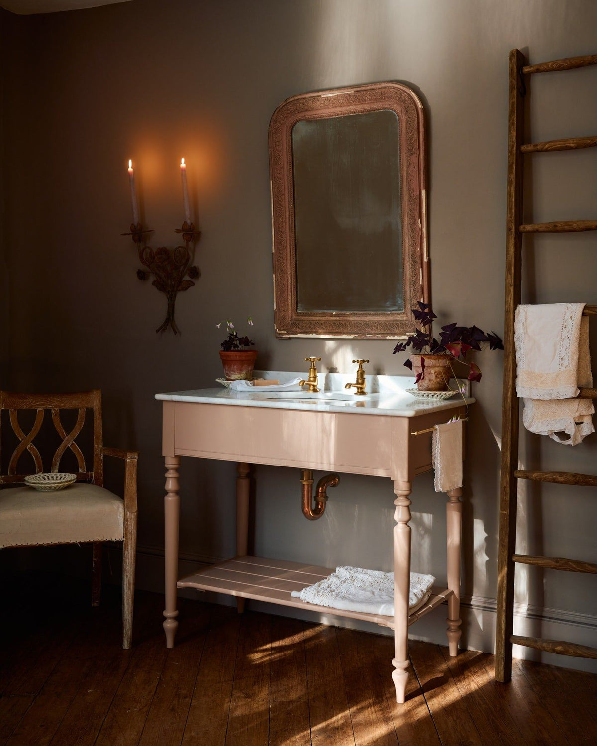 The Victorian Washstand with Pillar Taps - Large, Mushroom, No Worktop TEST