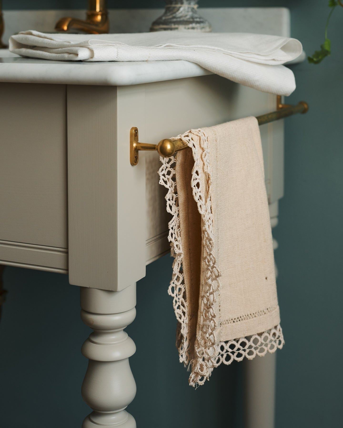The Victorian Washstand with Mixer Tap - Small, Mushroom, Carrara Marble Worktop