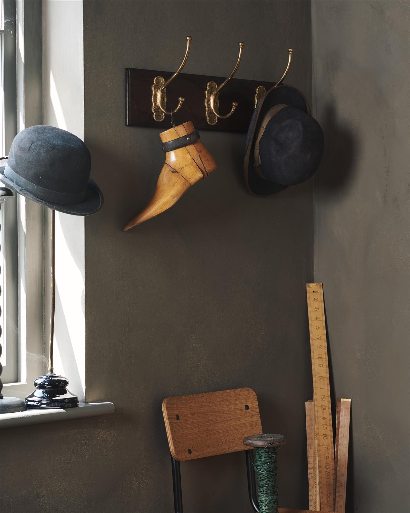 The Grand Parisian Café Hook Rack - 3 Hooks, Mahogany Finish
