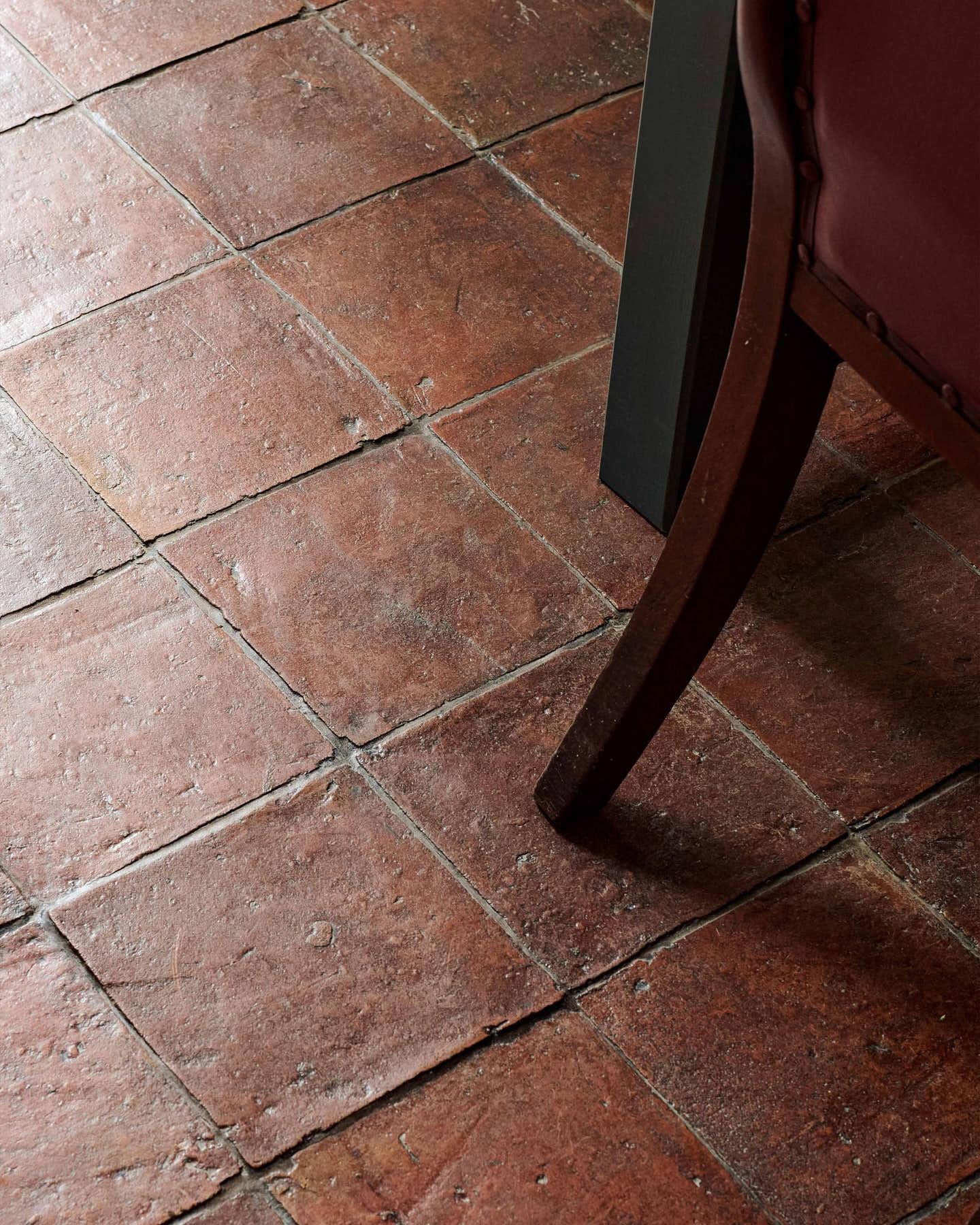 Square Terracotta - 200mm x 200mm (20mm thick)