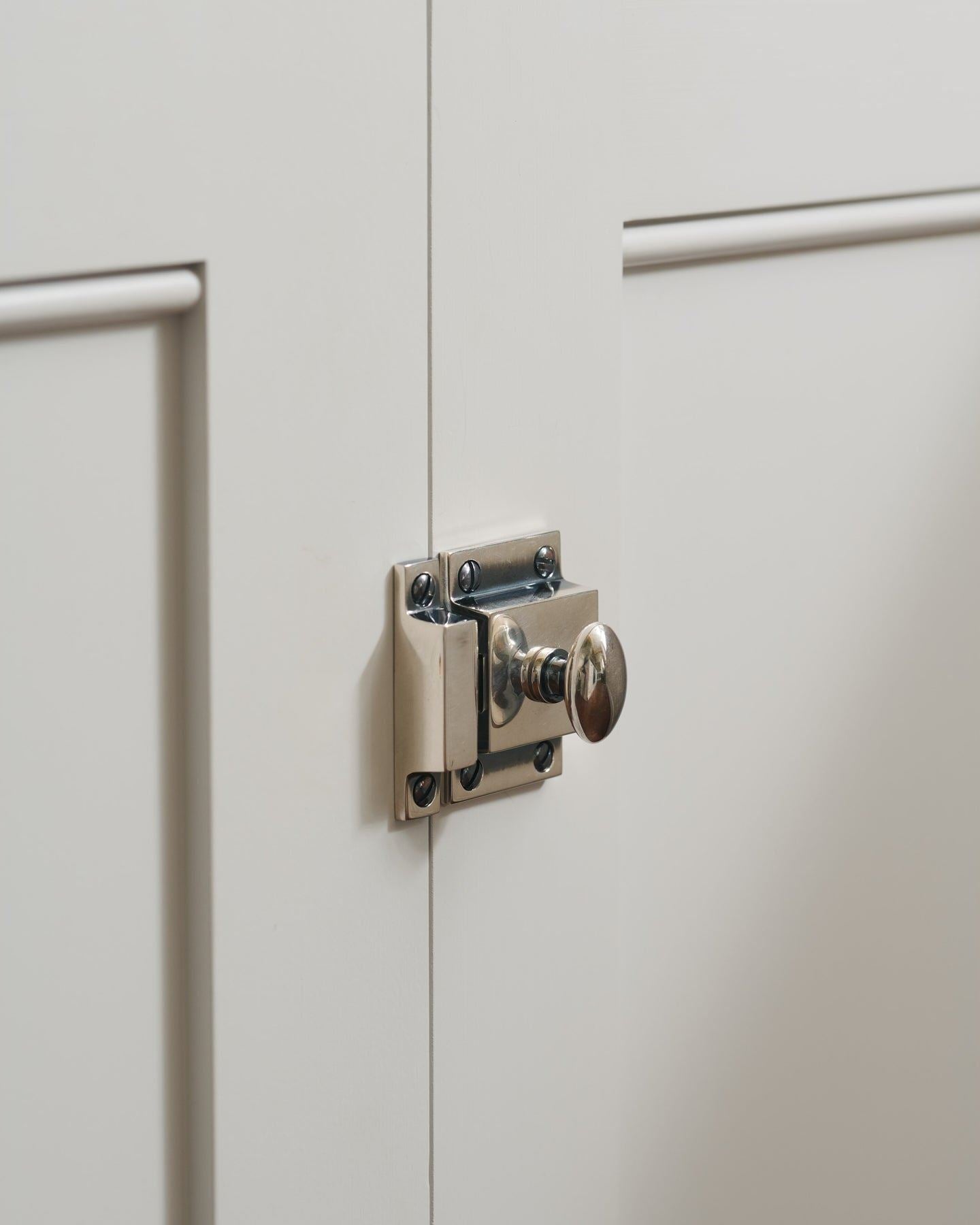 Bella Silver Cupboard Catch