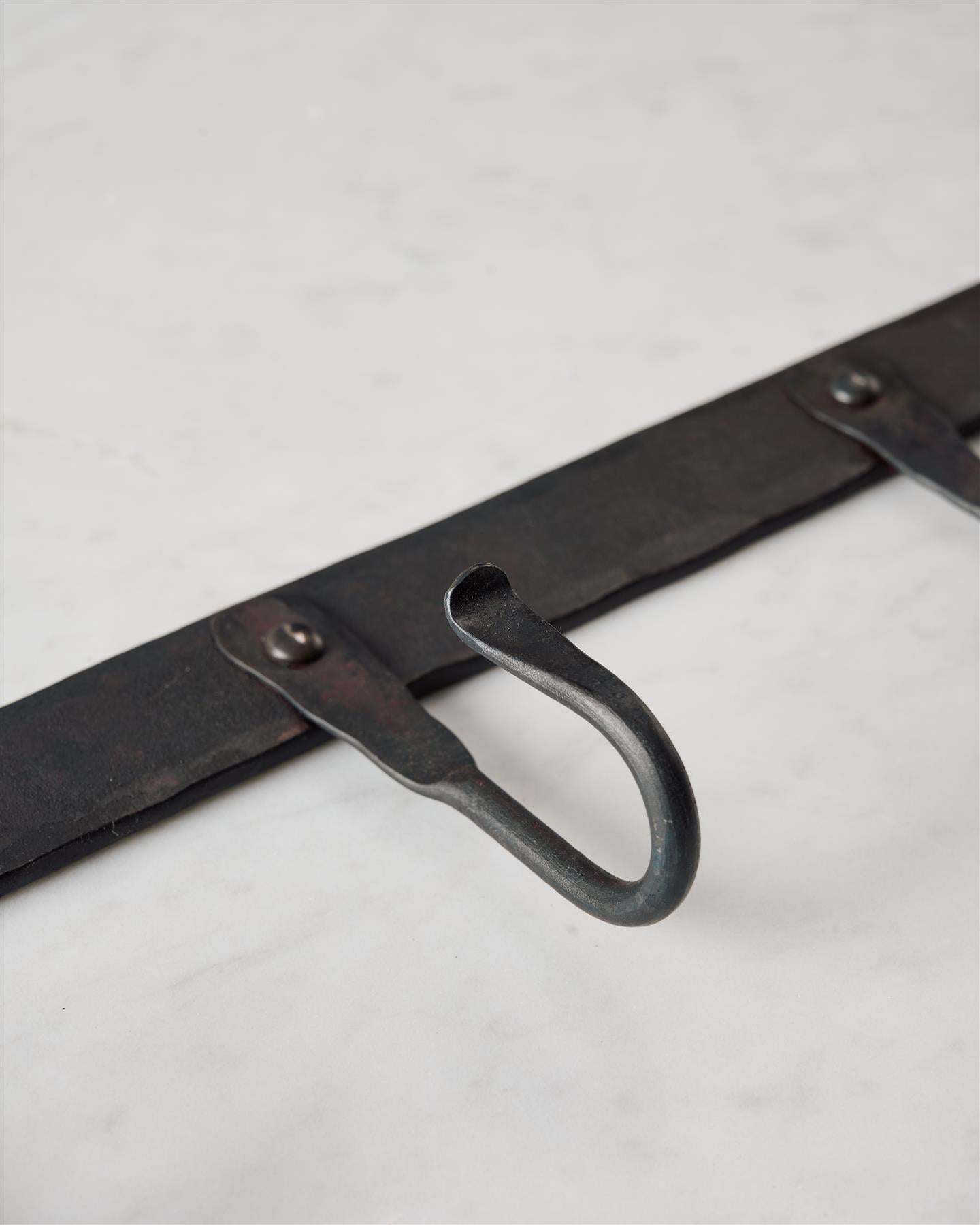 27" Iron Hook Rack (6 Hooks)