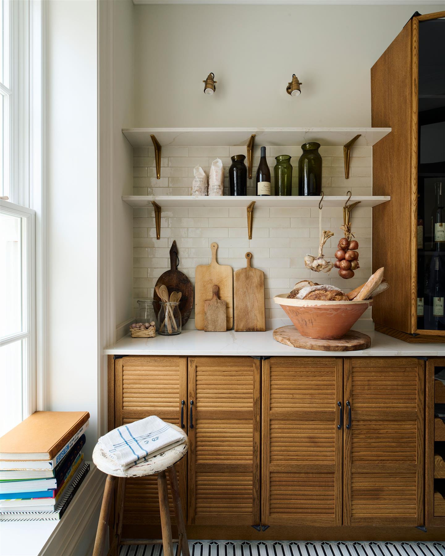 Classic Shelf Bracket - Brass