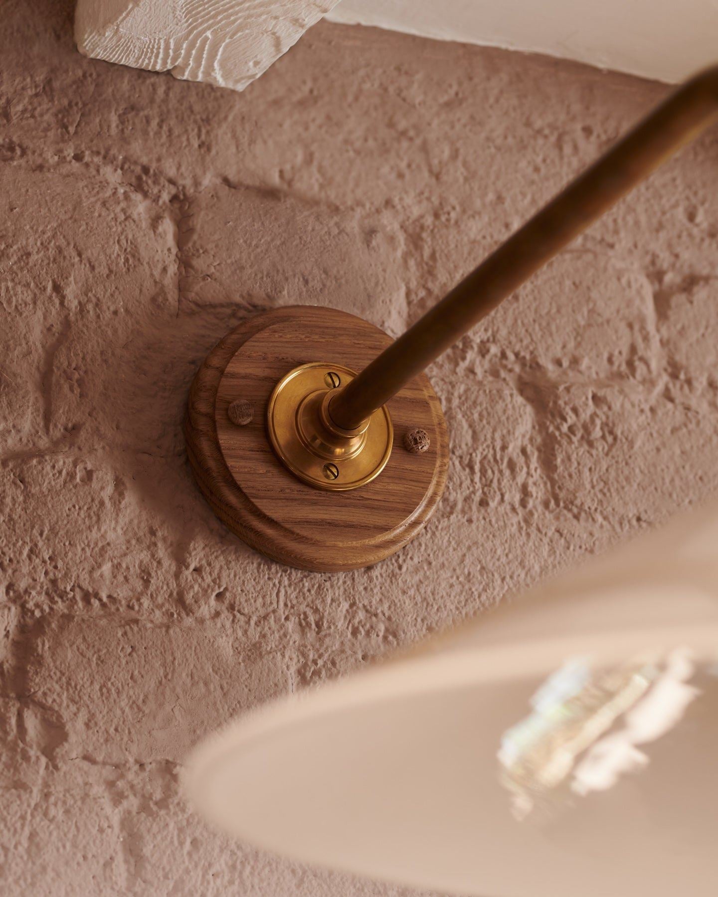 The Heirloom Task Light with Creamware Shade - Small