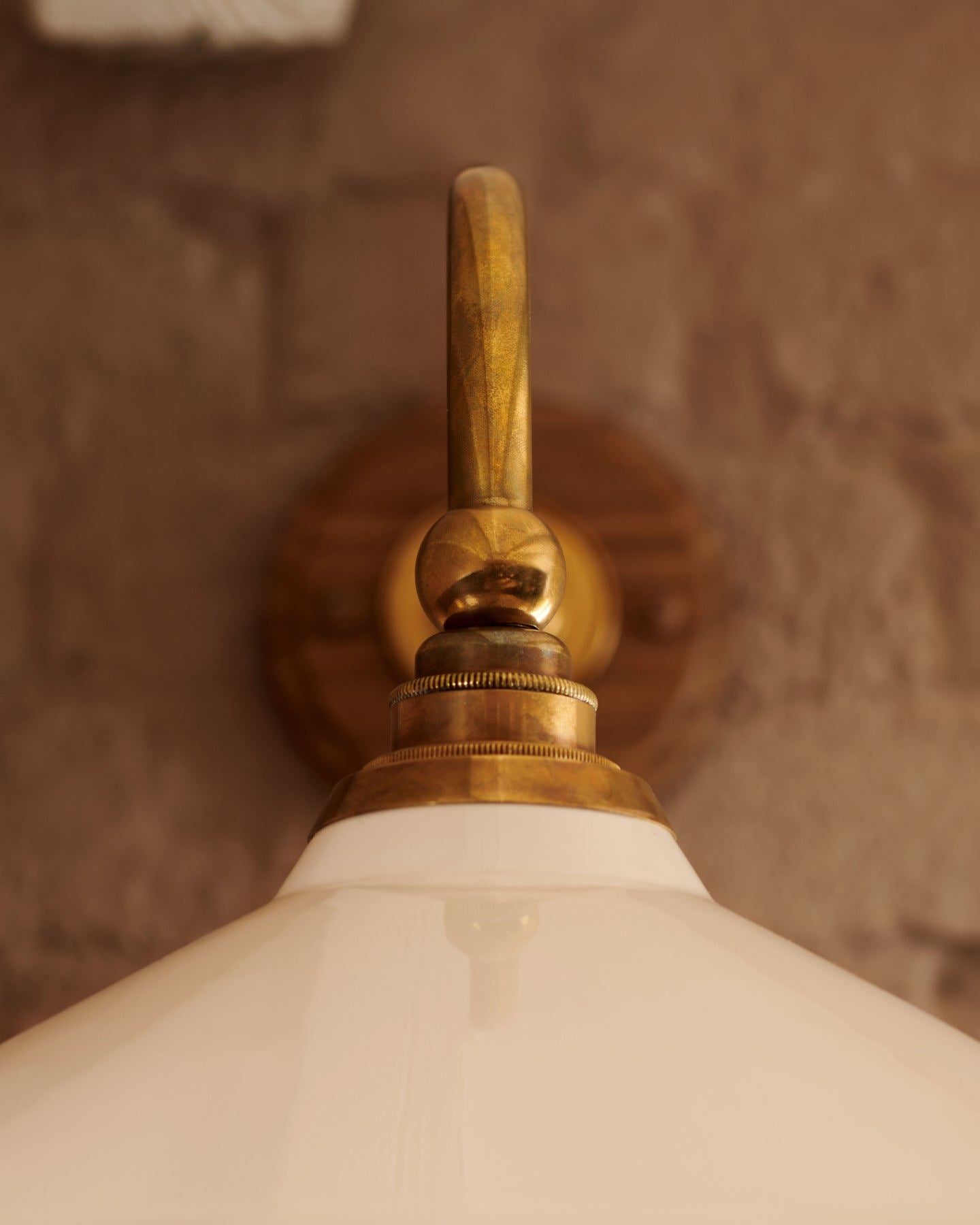 The Heirloom Task Light with Creamware Shade - Small
