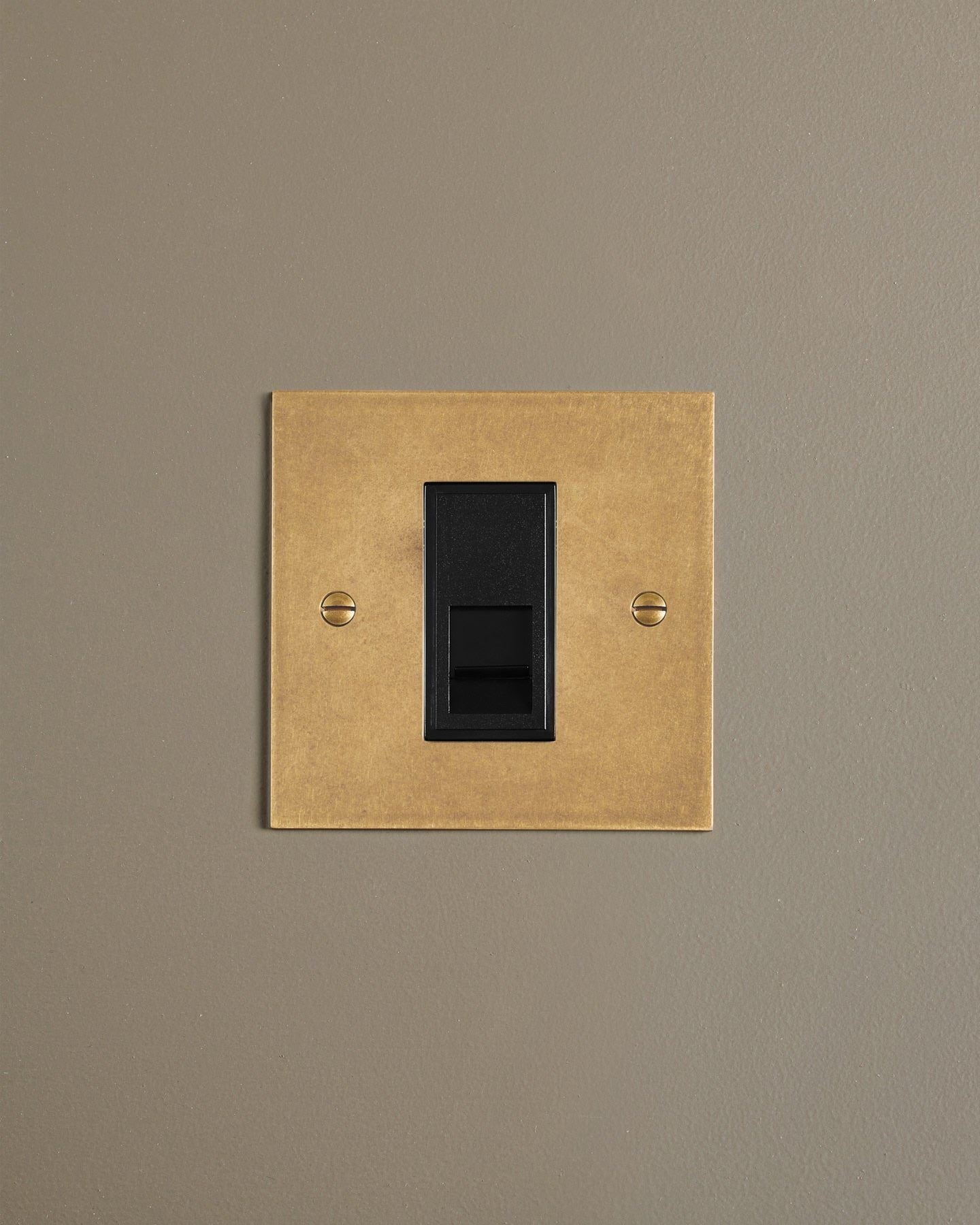 Aged Brass Classic Ethernet Outlet