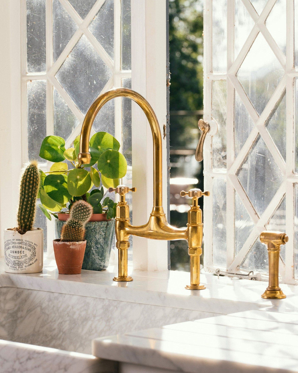 deVOL Aged Brass Ionian Tap with Rinse TEST