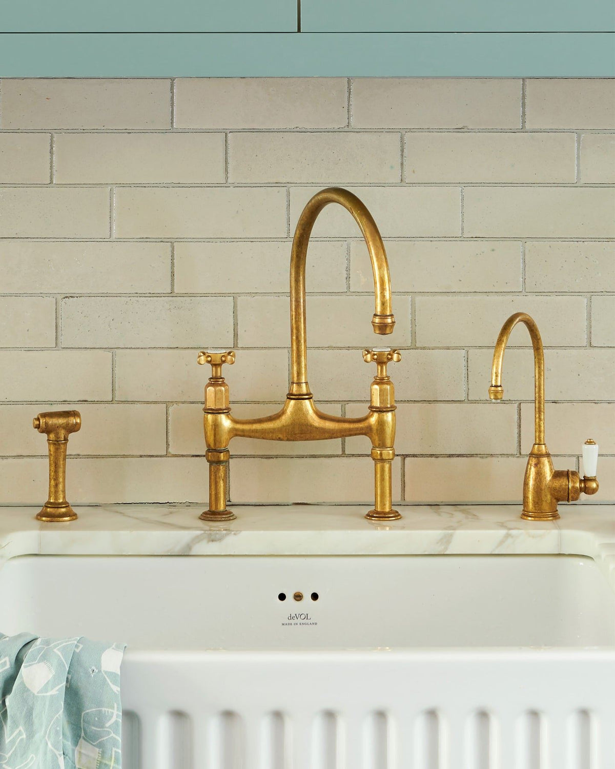 deVOL Aged Brass Ionian Tap with Rinse TEST