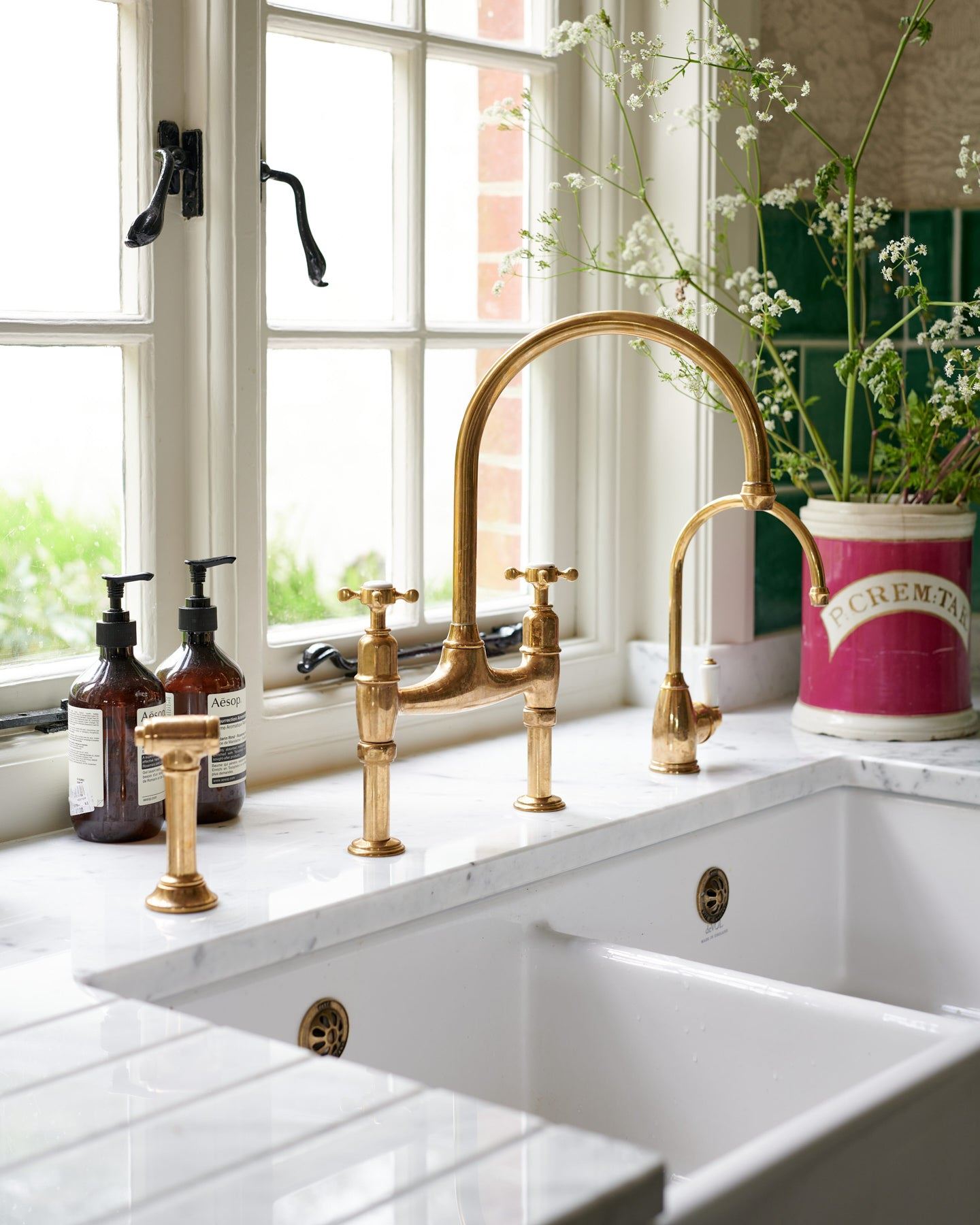 deVOL Aged Brass Ionian Tap with Rinse
